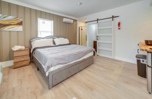 Bellepoint Apartment | Explore the Hinton Historic District! Luxe Studio