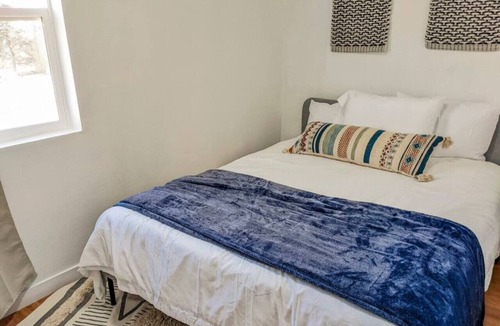 Kanab House | Explorer's Haven | Venture Base | Pet Friendly