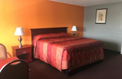 Bay City Hotel | Express Inn Bay City