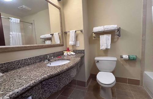 New Llano Hotel | Express Inn Leesville Ft Johnson, SureStay Collection by BW
