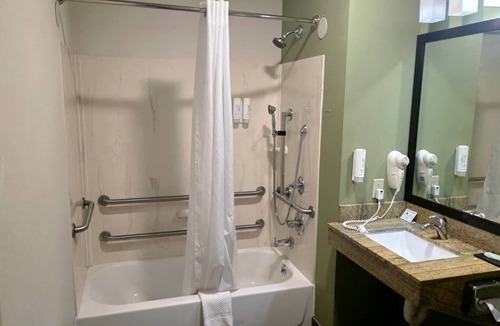 Harrisburg - Hershey Hotel | Express Inn & Suites