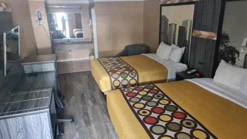 Barker Hotel | Express Inn Suites