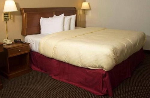 Palestine Hotel | Express Inn & Suites