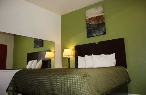 Vallejo Hotel | Express Inn