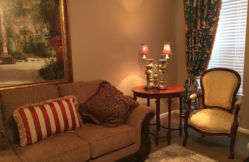 Greenville Condo | Exquisite 2BR Luxury Suite Prime Greenville Location