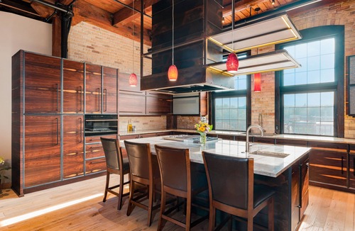 Traverse City Condo | Exquisite 3BDR Penthouse in Downtown TC