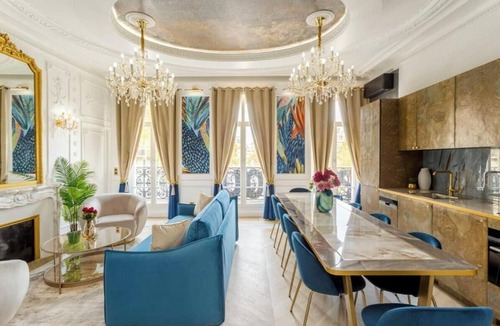 Arts-et-Metiers Apartment | EXQUISITE 5 BEDROOM 3 BATHROOM APARTMENT IN MARAIS