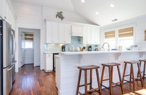 South End House | Exquisite 5 Bedroom Home w Elevator and Sound View
