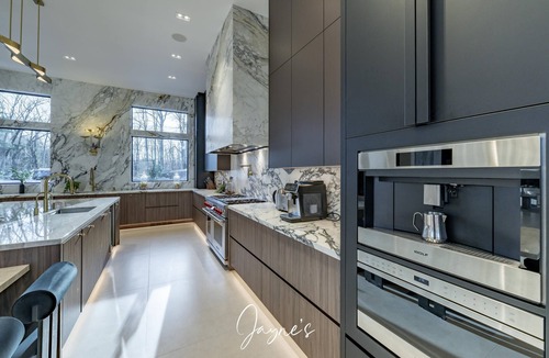 Muskoka Lakes Cottage | Exquisite 6 bed 8 bath on Lake Rosseau
