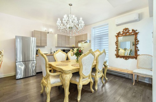 Gay Village Apartment | Exquisite 6 Bedroom Loft - Downtown Victorian charm with parking included