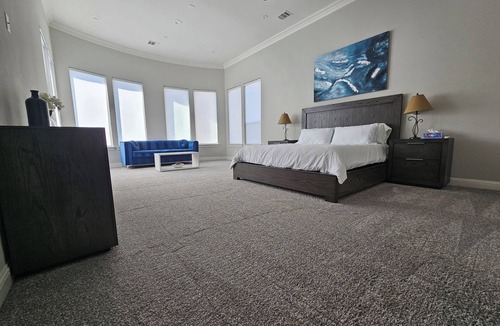 Lucas House | Exquisite 6000 Sqft home with 5 Bedrooms, 7 Bathrooms, and Lavish Amenities