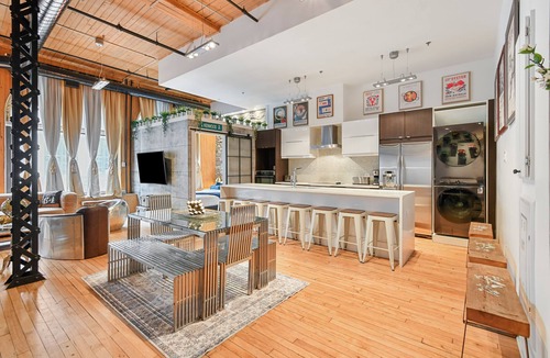 Ville-Marie Apartment | Exquisite 6BR Loft – Super Central Old Montreal