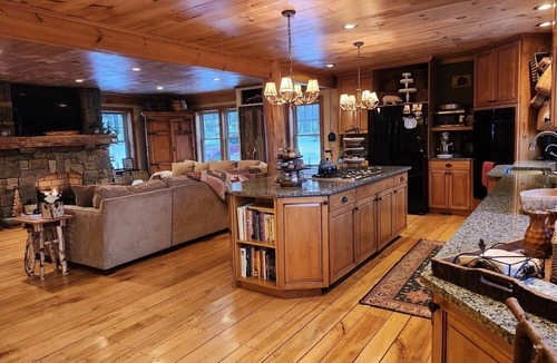 Hague House | Exquisite Adirondack Home in N. Lake George, NY