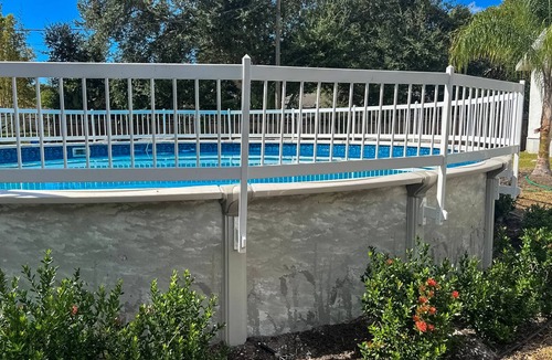 Bayou Oaks House | Exquisite bungalow with shared pool, washer & dryer, and WIFI