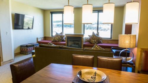 Park City Apartment | Exquisite Condo, Great for Families, Ski In Out