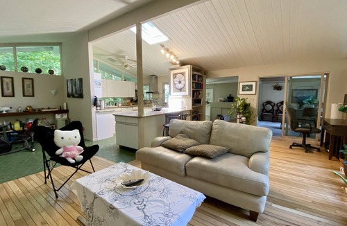 Natick House | Exquisite Contemporary Home Overlooking Woods