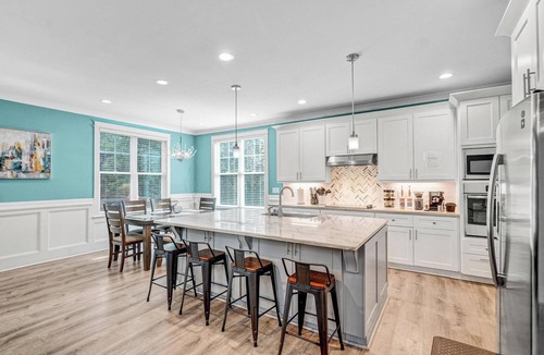 Durham House | Exquisite Downtown Retreat2 Min to DPAC 5 Min Dukenn