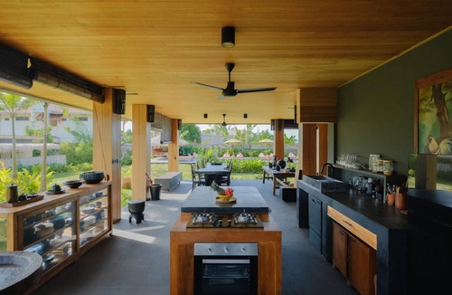 Sempe Villa | Exquisite Escape In Opulent 5BR Villa Lombok
