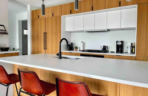 Town of Marbletown House | Exquisite Hudson Valley Panoramic Views, Poolside