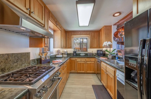 Kings Beach Cabin | Exquisite Lakefront