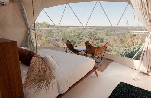 Fischer Cabin | Exquisite Luxurious Dome with Outdoor Shower and Private Pool in Texas