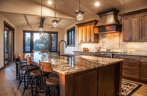 Powell Butte House | Exquisite Luxury Home with Panoramic Mountain Views & First-Class Amenities