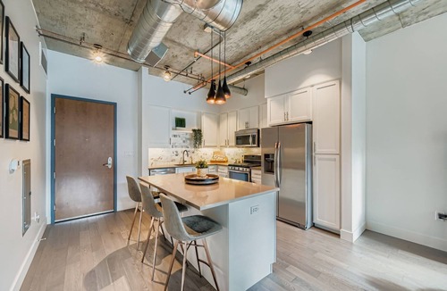 Central Boulder Condo | Exquisite Peloton Studio w/Large Balcony