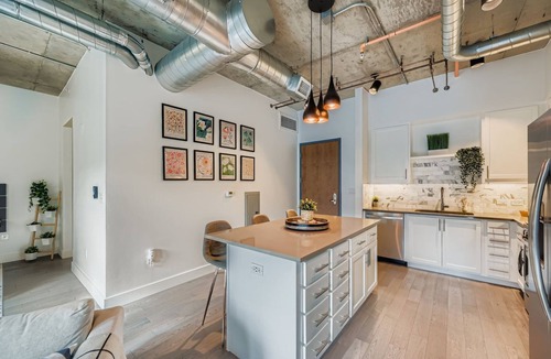 Central Boulder Condo | Exquisite Peloton Studio w/Large Balcony