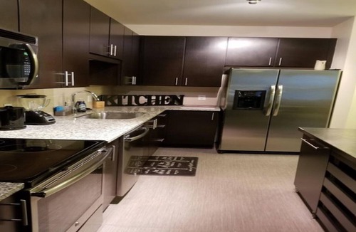 North Buckhead House | Exquisitely furnished Apartment in the heart of Buckhead Atlanta