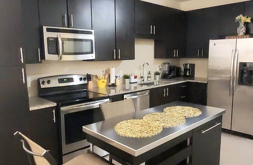 North Buckhead House | Exquisitely furnished Apartment in the heart of Buckhead Atlanta