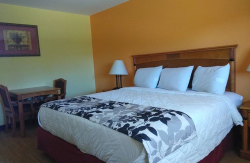 Canyon Acres Hotel | Extend a Suites & RV Park