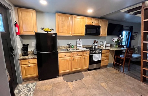 Brunswick Apartment | Extended Loft. Near AT, C&O, Harper`s Ferry