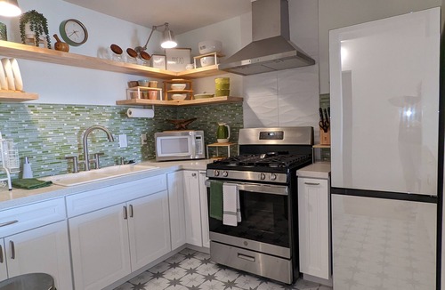 Vista Apartment | Extended Stay! 2 Bedroom/1 bath/Sleeps 6