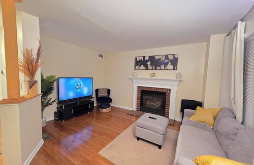 Mount Tabor House | Extended Stay 3 beds 2 baths & Available Basement Suite