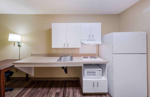 Huntington Beach Hotel | Extended Stay America Suites Orange County Huntington Beach