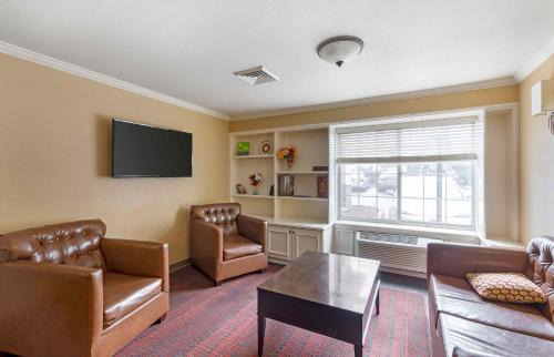 Maryland Heights Hotel | Extended Stay America Suites - St Louis - Westport - Central