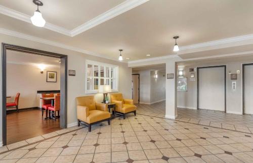 Lombard Hotel | Extended Stay America Select Suites - Chicago - Lombard - Oakbrook