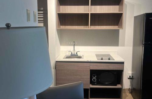 Sterling Hotel | Extended Stay America Select Suites - Sterling