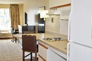 Westmont Hotel | Extended Stay America Select Suites - Chicago - Westmont - Oak Brook