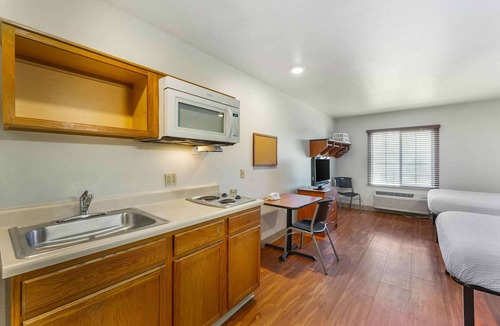 Akron Apartment | Extended Stay America Select Suites - Akron - South