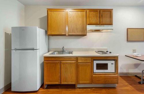 Akron Apartment | Extended Stay America Select Suites - Akron - South