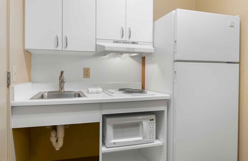 North San Antonio - SAT Hotel | Extended Stay America Suites San Antonio Airport