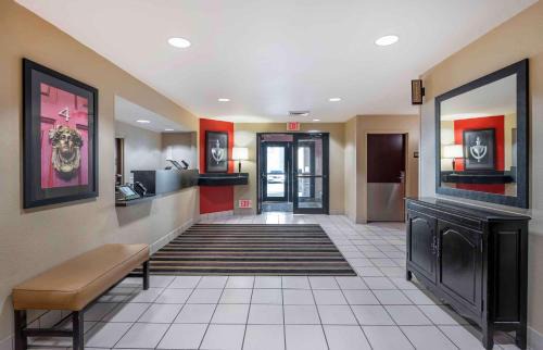 Champaign Hotel | Extended Stay America Suites - Champaign - Urbana