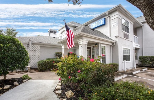 Westchase Hotel | Extended Stay America Suites - Houston - Westchase - Westheimer