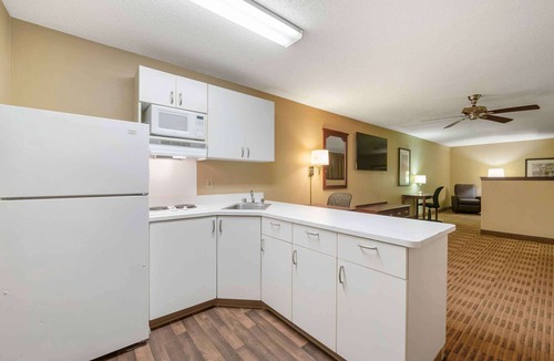 Coliseum Central Hotel | Extended Stay America Suites Hampton Coliseum