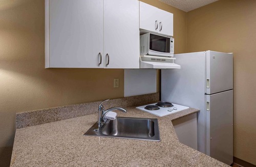 Greenway Plaza-Upper Kirby Hotel | Extended Stay America Suites Houston Med Ctr Greenway Plaza