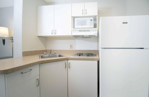 Waltham Hotel | Extended Stay America Suites Boston Waltham 32 4th Ave