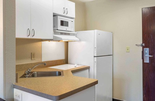 Pontiac Hotel | Extended Stay America Suites Providence Warwick