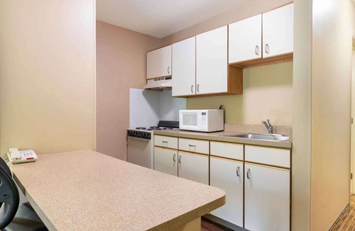 Wichita Hotel | Extended Stay America Suites Wichita East