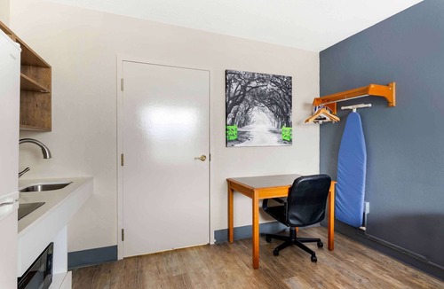 Bristol Hotel | Extended Stay America Suites - Bristol